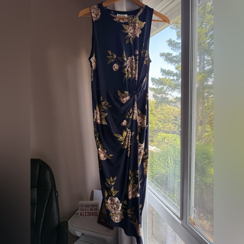 Nine Britton Navy and Beige Floral Midi Dress